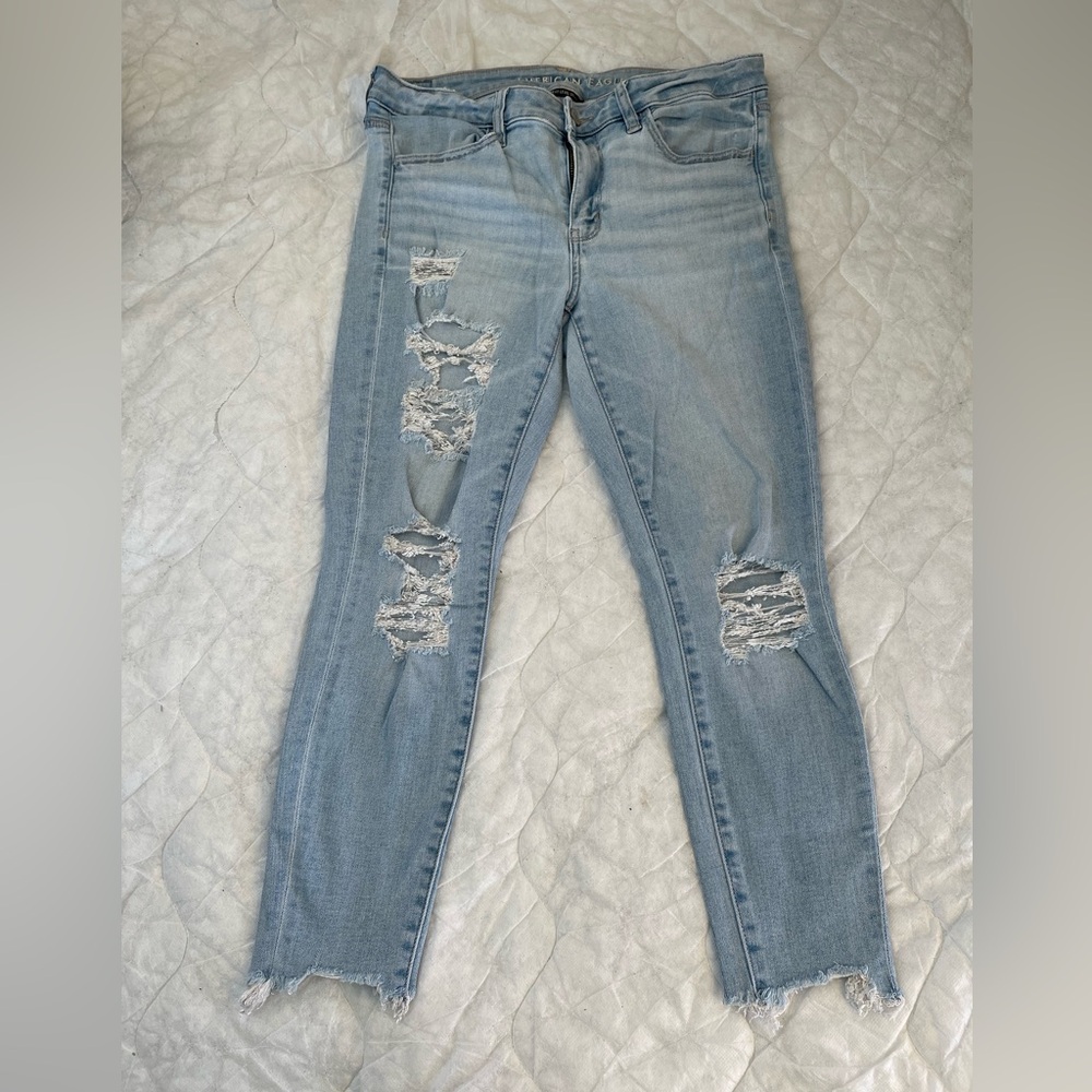 American Eagle Outfitters Light Blue Distressed Skinny Jeans